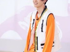 王一博揭秘：亲妈眼中的明星成长之路