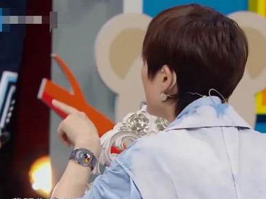 胡先煦沈腾迪丽热巴同框，演绎跨界合作新篇章